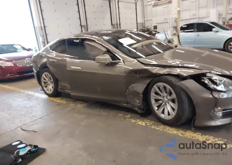2016 Tesla Model S 60D/70D/75D/85D/90D из США, поврежденный, VIN 5YJSA1E20GF136887